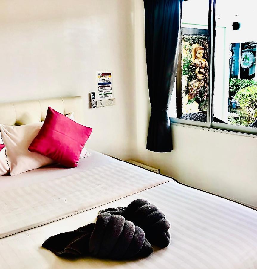 Koh Larn White House 호텔 외부 사진