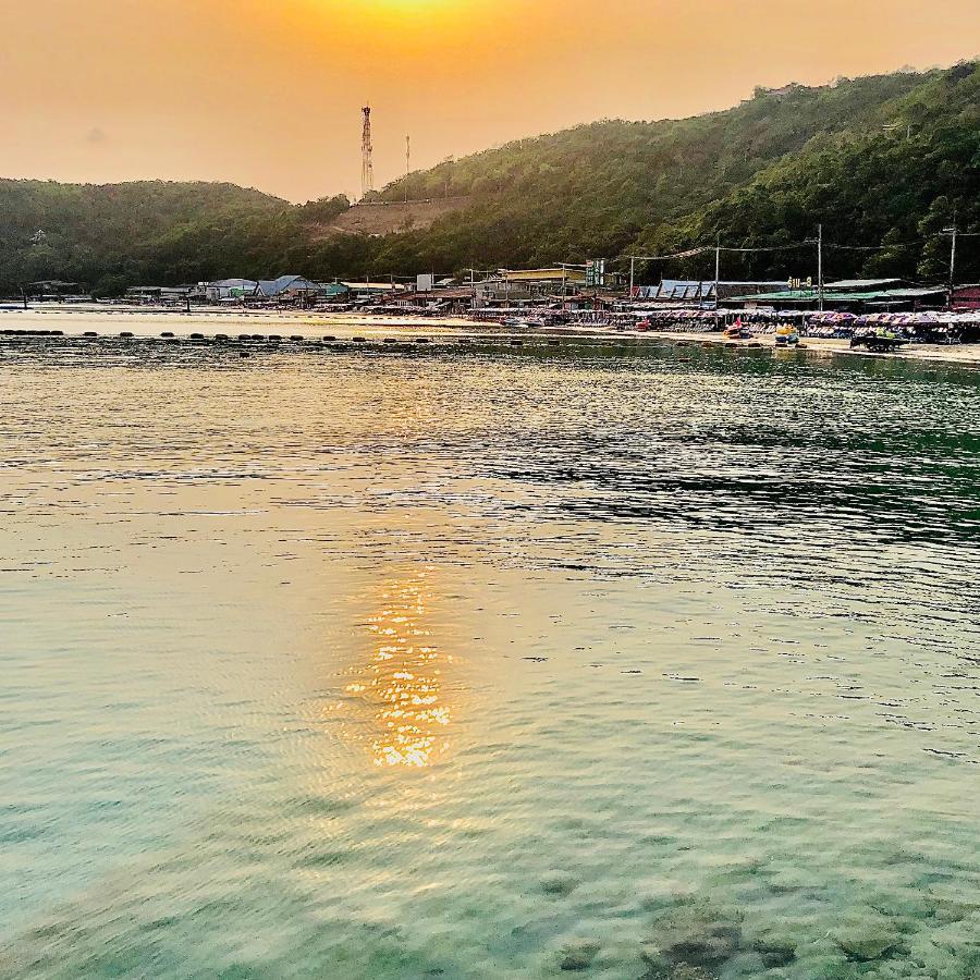 Koh Larn White House 호텔 외부 사진
