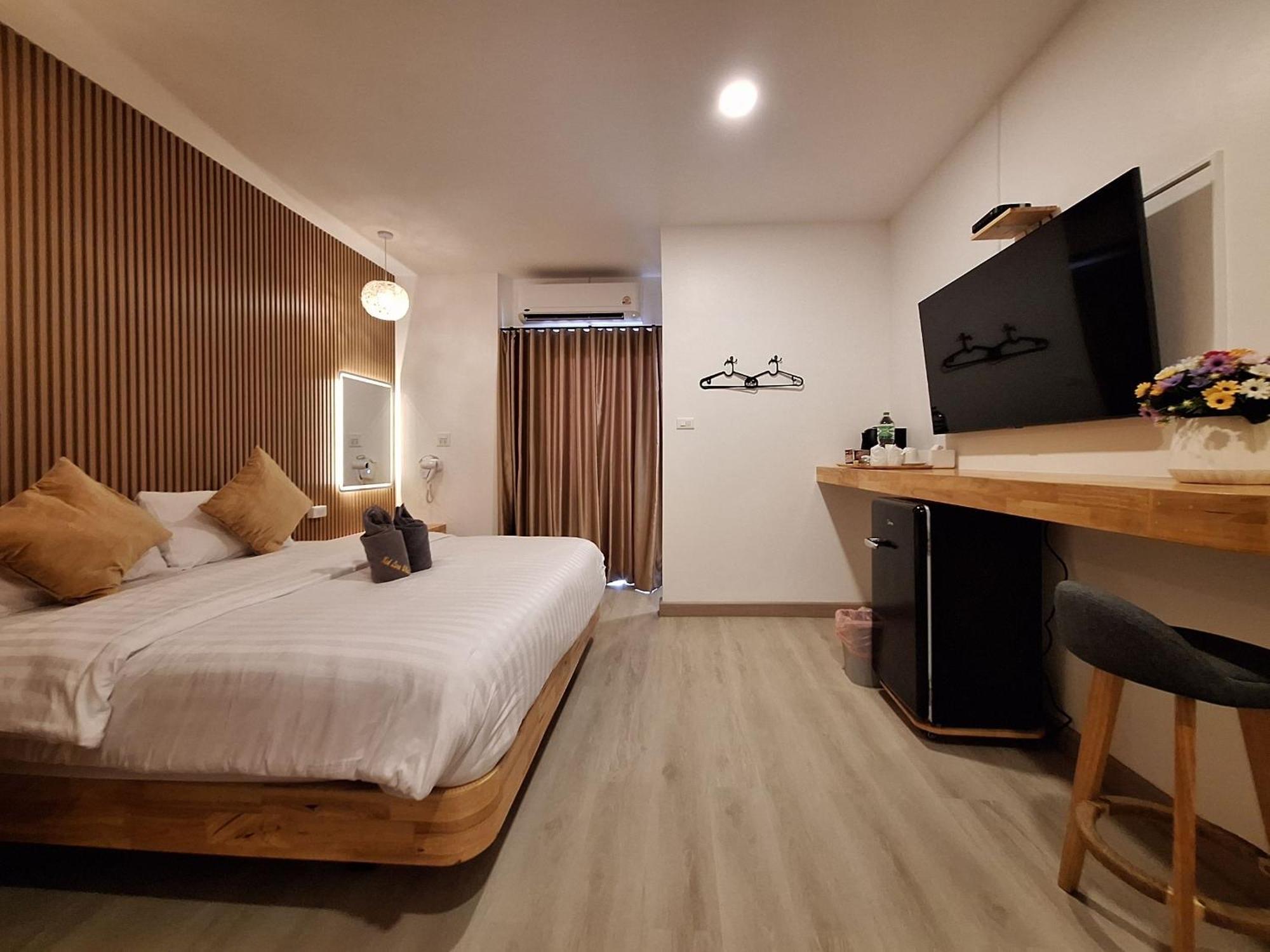Koh Larn White House 호텔 외부 사진