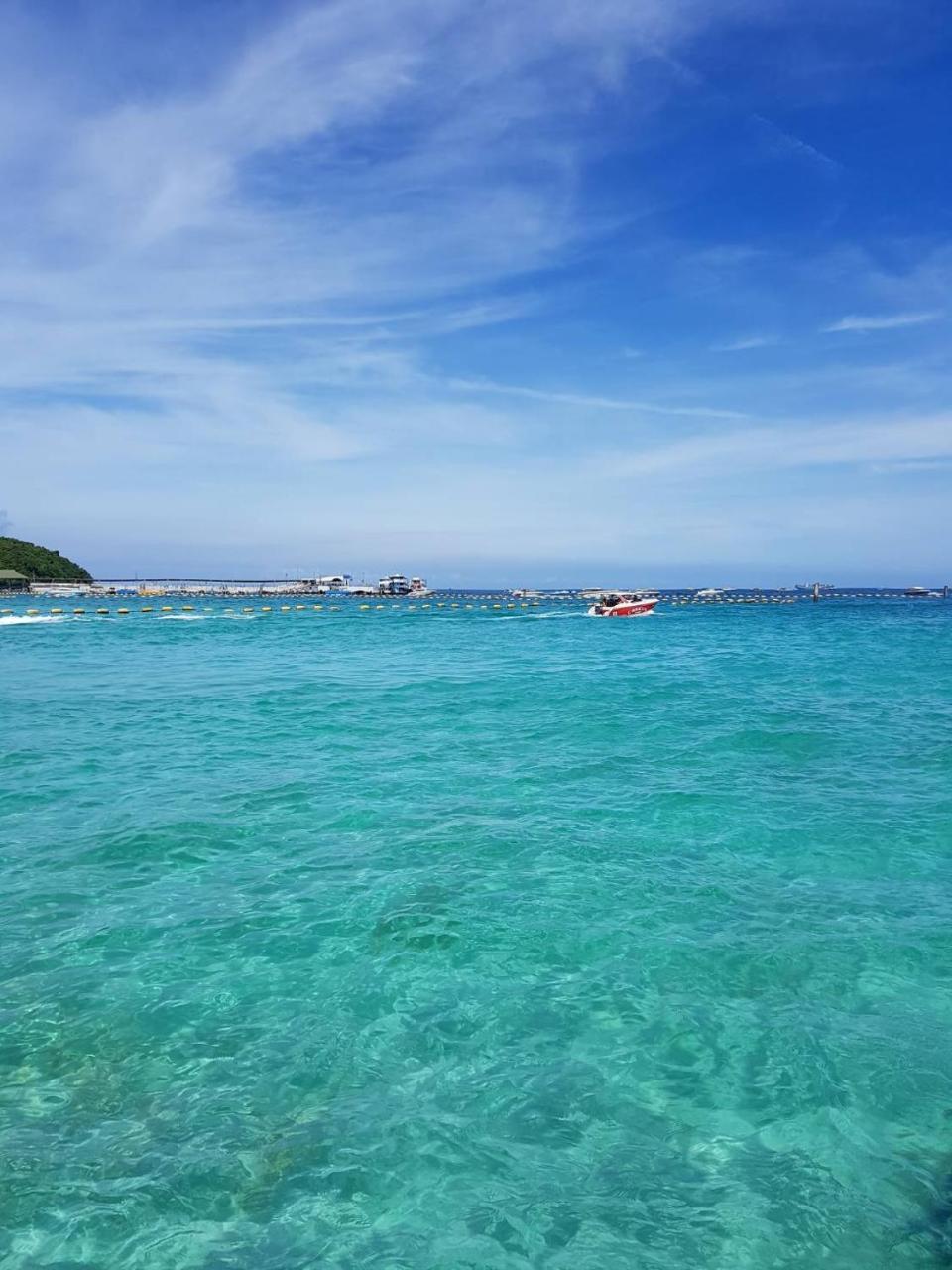 Koh Larn White House 호텔 외부 사진